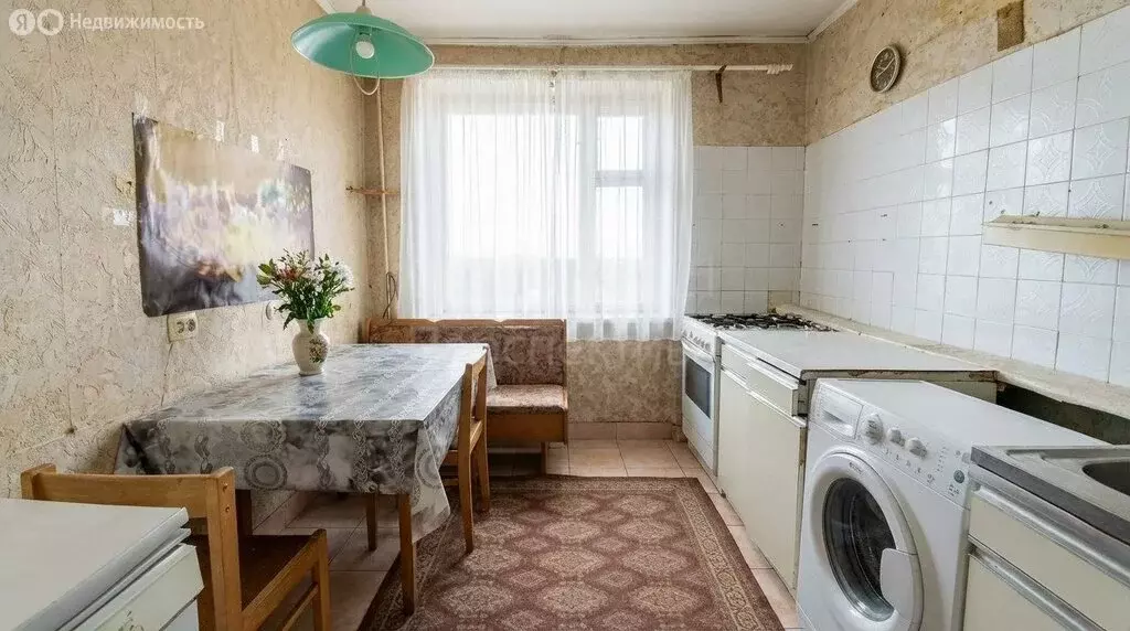 3-комнатная квартира: посёлок городского типа Удельная, улица ... - Фото 2