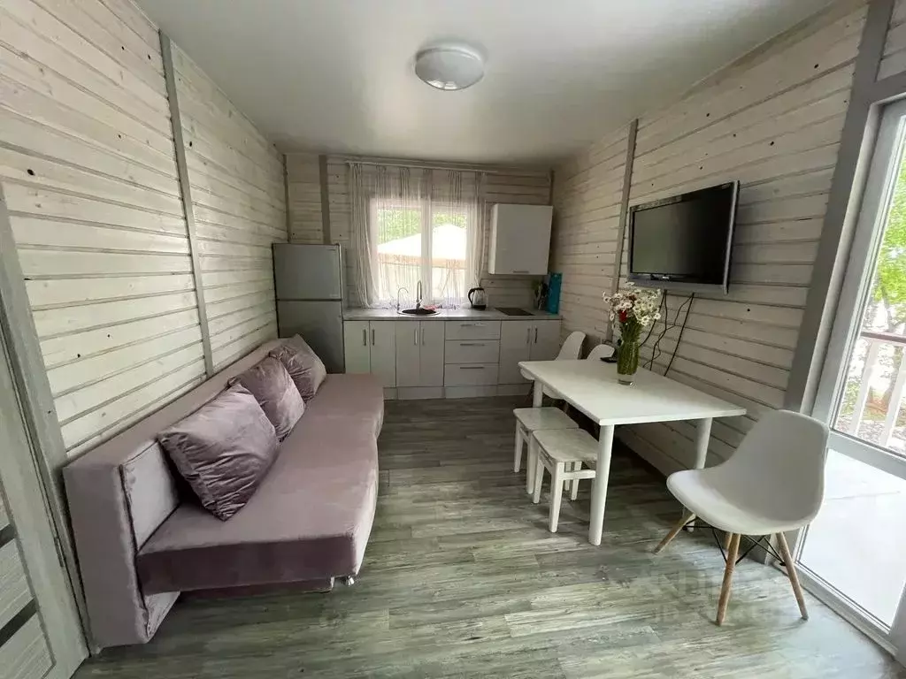 Дом в Севастополь с. Родниковское, ул. Кленовая, 20 (65 м) - Фото 1