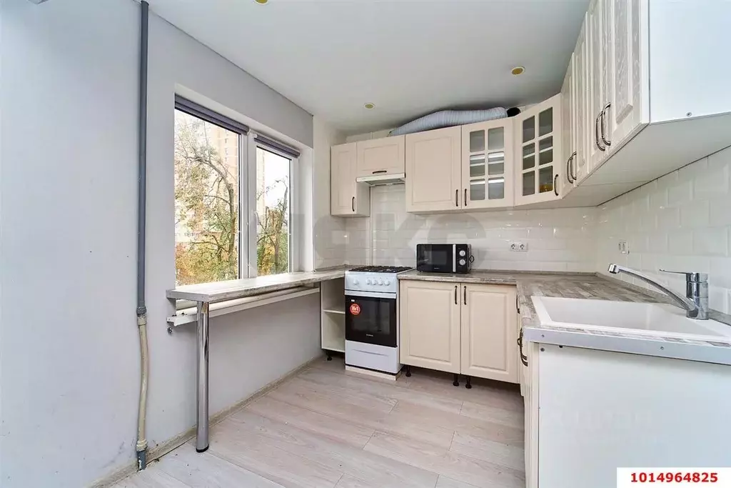 3-к кв. Краснодарский край, Краснодар Ставропольская ул. (59.5 м) - Фото 2