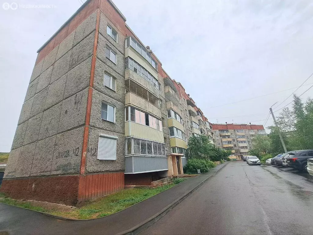 3-комнатная квартира: Улан-Удэ, улица Мокрова, 42 (64.1 м) - Фото 0