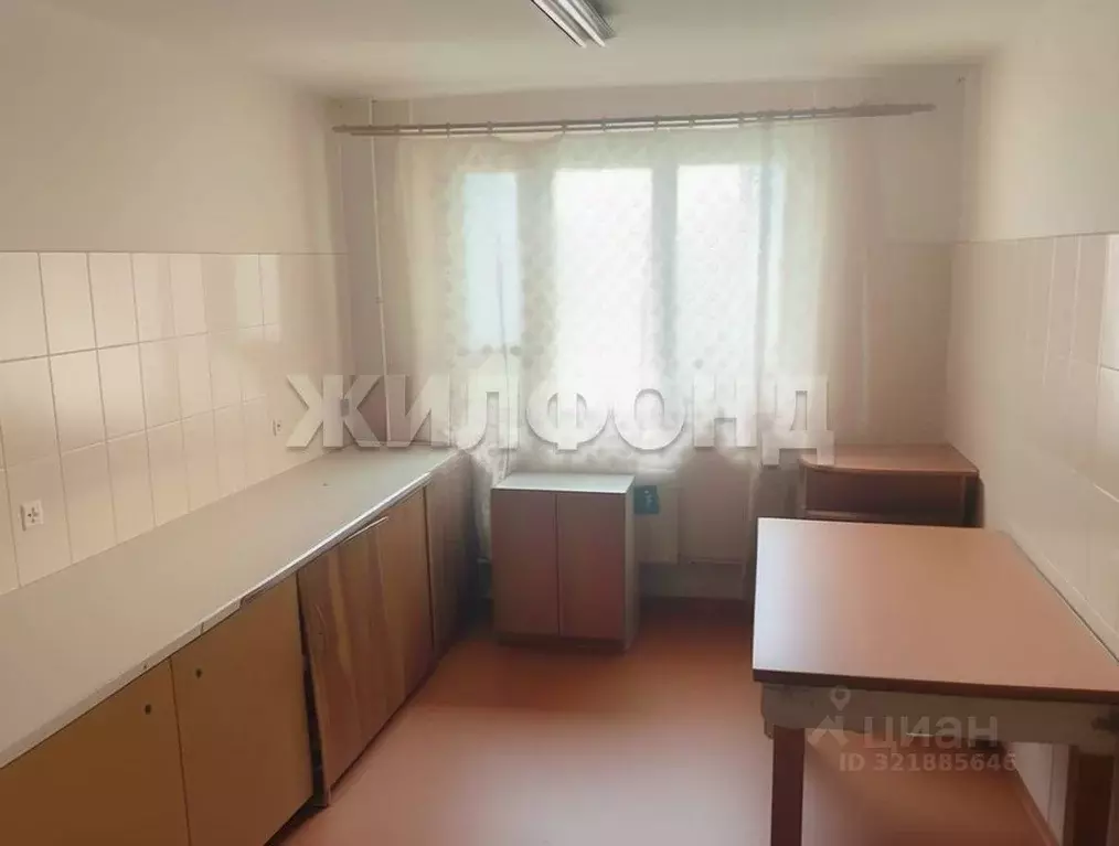 Комната Санкт-Петербург ул. Есенина, 36к3 (11.9 м) - Фото 1