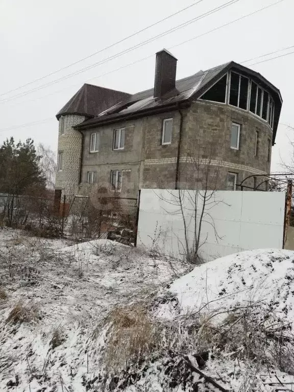 Дом в Саратовская область, Энгельсский район, Красноярское ... - Фото 0