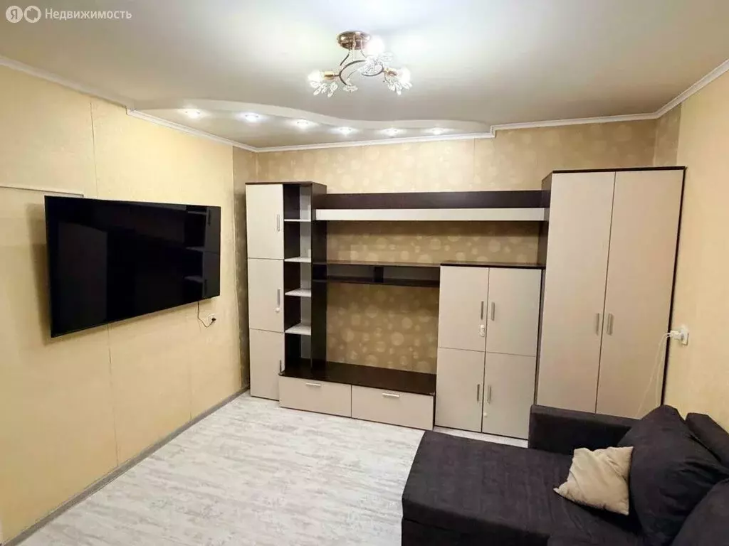 2-комнатная квартира: Евпатория, улица 13 Ноября, 37 (51.7 м) - Фото 2