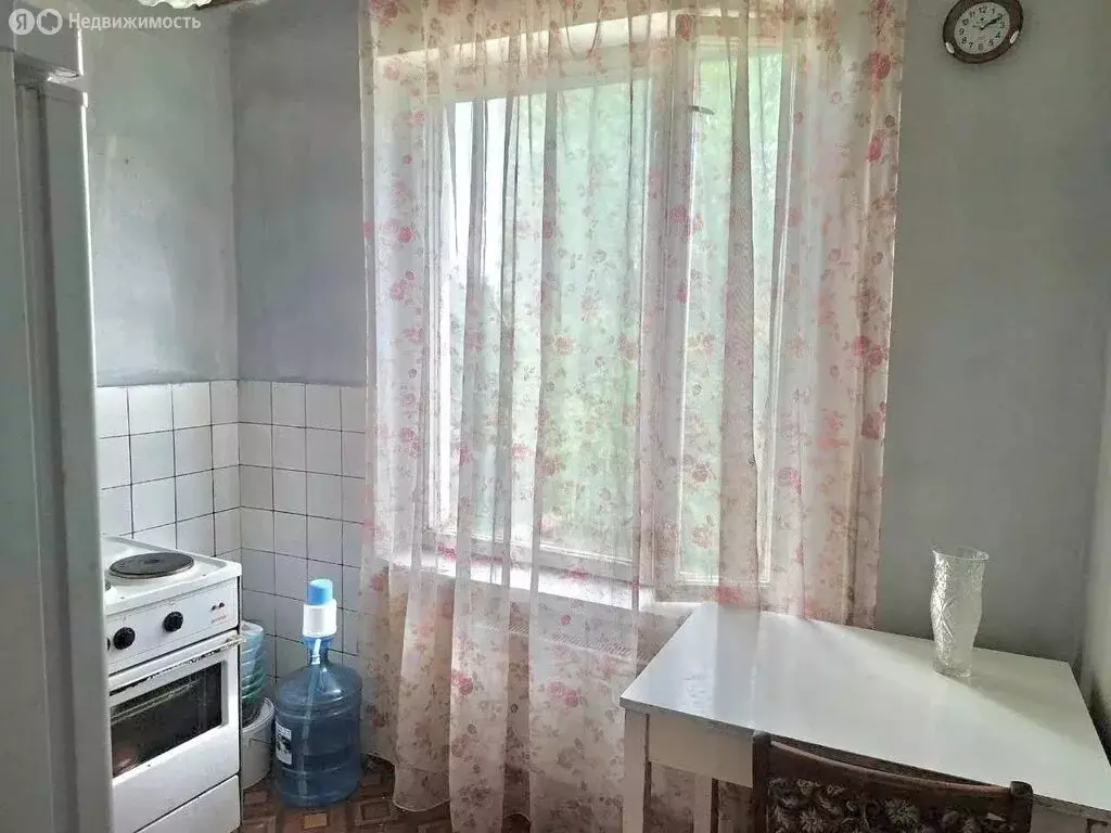 3-комнатная квартира: Тольятти, улица Фрунзе, 25 (58.9 м) - Фото 1