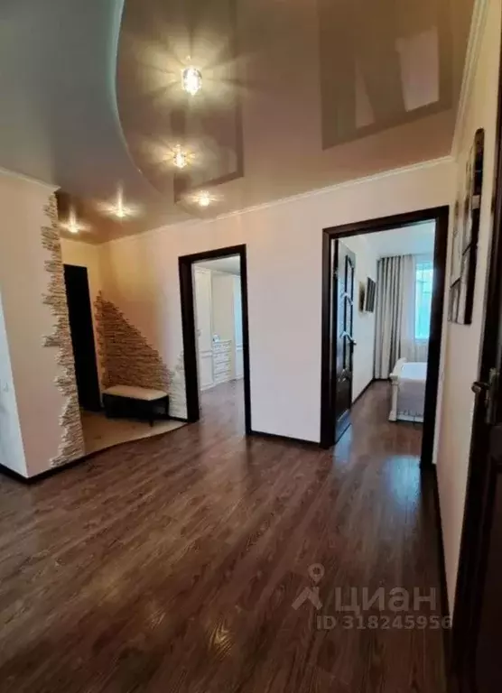 3-к кв. Красноярский край, Назарово ул. Арбузова, 77Б (60.0 м) - Фото 0