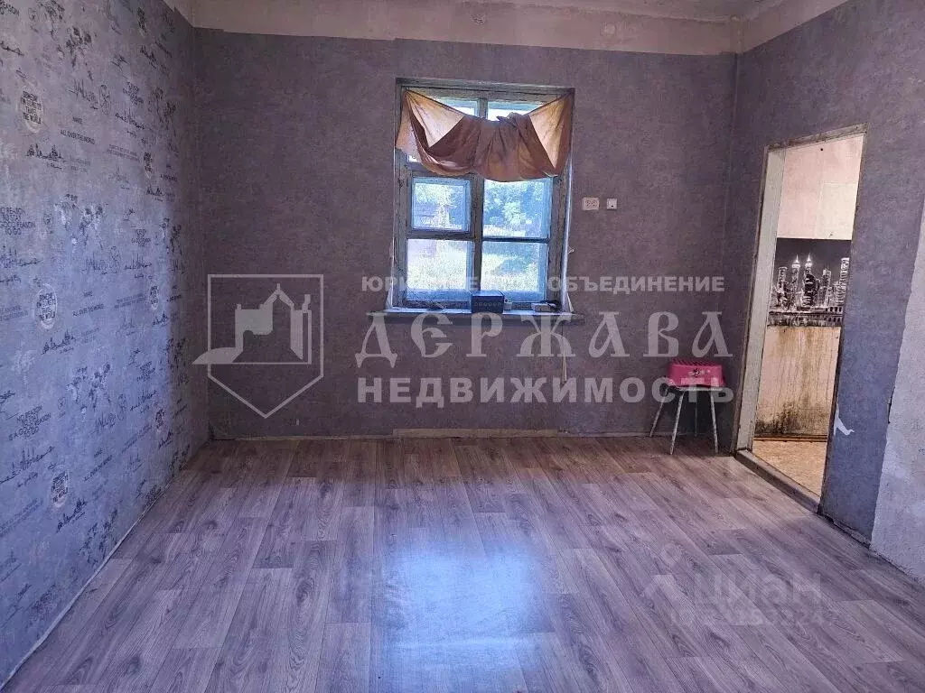 Дом в Кемеровская область, Топки ул. Максима Горького, 225 (30 м) - Фото 2