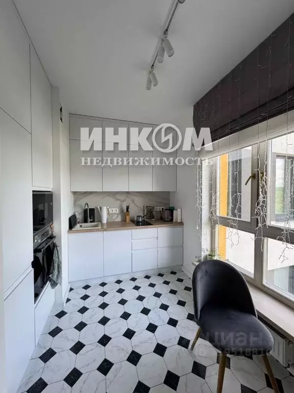 2-к кв. Москва пос. Коммунарка, ул. Бачуринская, 9Ак1 (41.2 м) - Фото 0