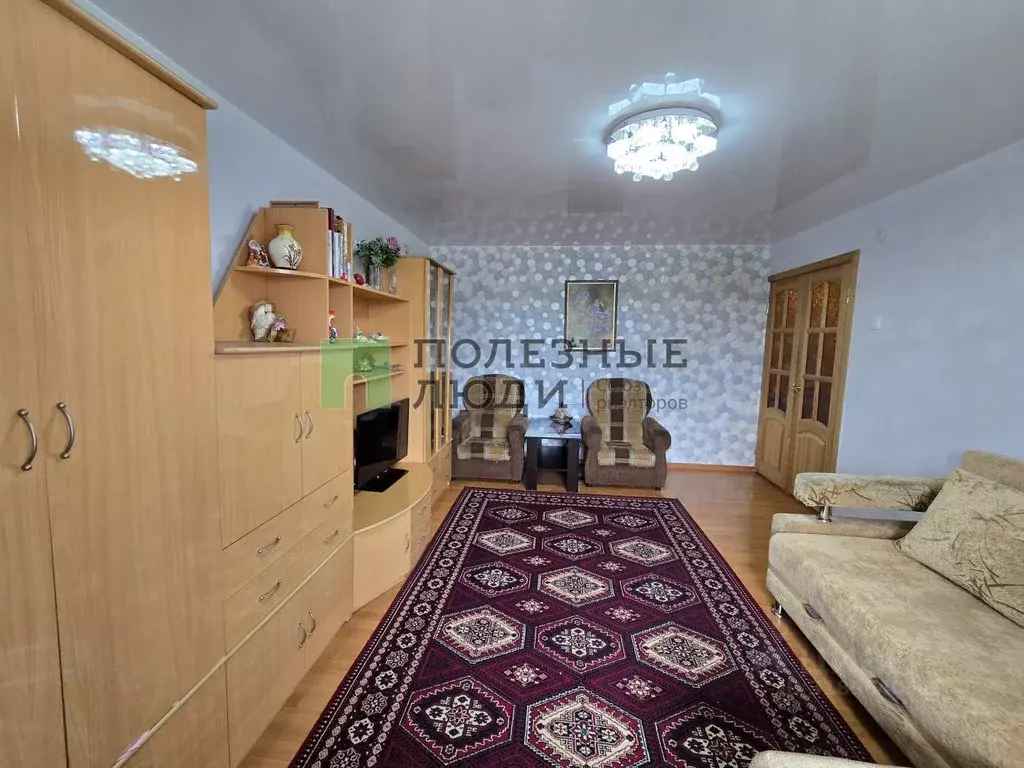 2-к кв. Кировская область, Киров Молодежная ул., 3 (49.0 м) - Фото 0