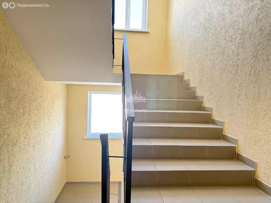 3-комнатная квартира: Керчь, 1-й Портовый переулок, 6А (74.1 м) - Фото 2