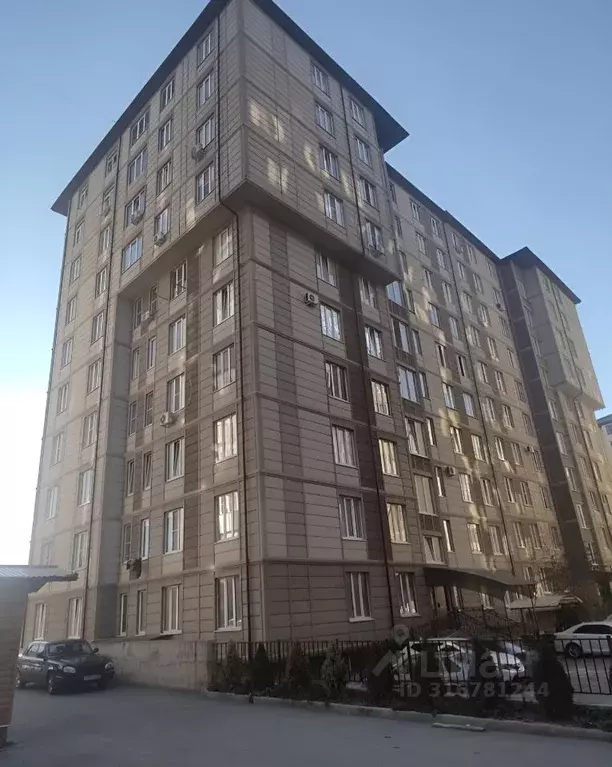 2-к кв. Кабардино-Балкария, Нальчик ул. Шарданова, 46В (73.0 м) - Фото 0