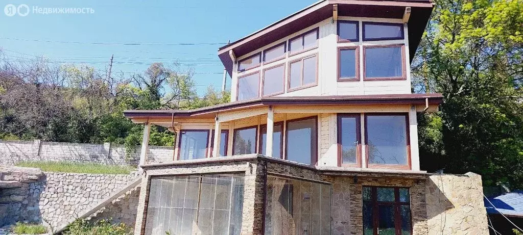 Дом в посёлок городского типа Массандра, Совхозная улица, 11А (299 м) - Фото 1