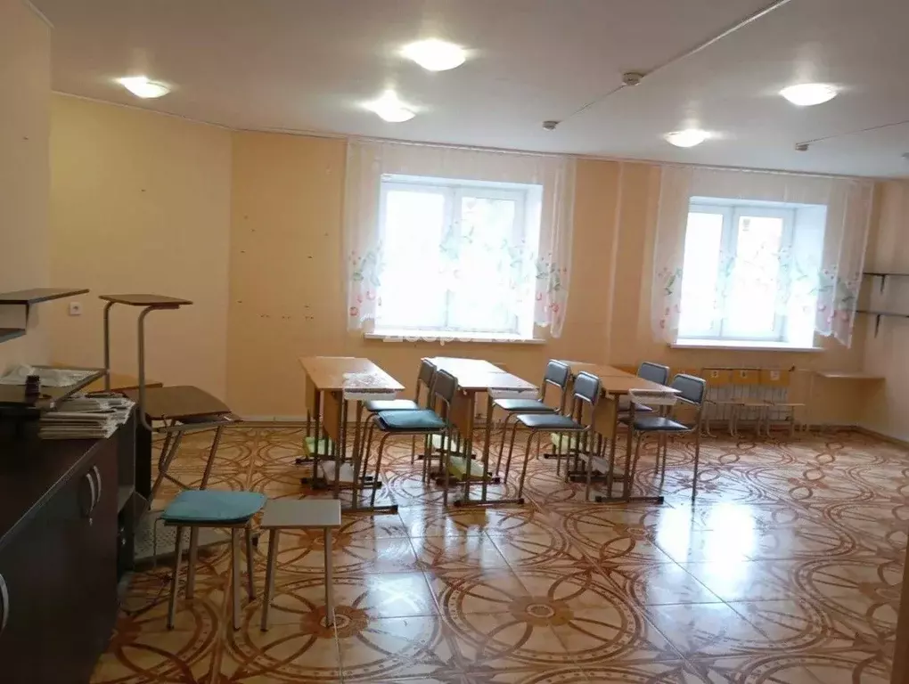 Помещение свободного назначения в Свердловская область, Сысертский ... - Фото 0