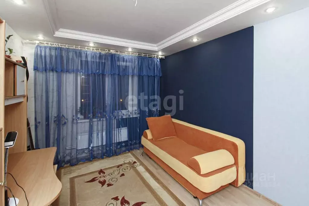 3-к кв. Тюменская область, Тюмень ул. Мельникайте, 127а (65.0 м) - Фото 0