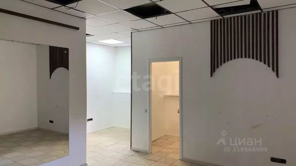 Помещение свободного назначения в Коми, Сыктывкар ул. Маегова, 21 (35 ... - Фото 2