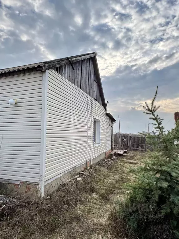 Дом в Саратовская область, Балаковский район, с. Красный Яр ул. ... - Фото 2