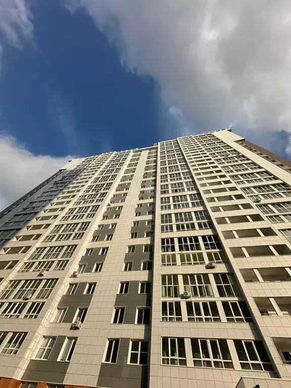 1-к. квартира, 38 м, 18/27 эт. - Фото 0