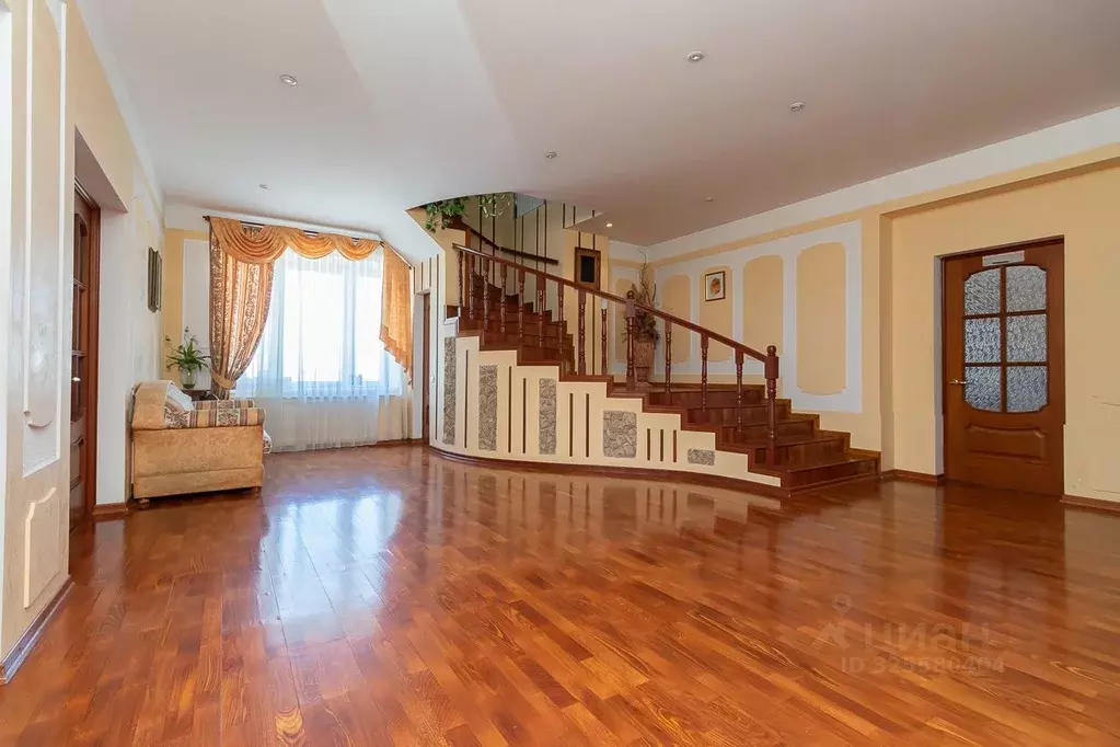 5-к кв. Омская область, Омск ул. Маршала Жукова, 77 (262.0 м) - Фото 1