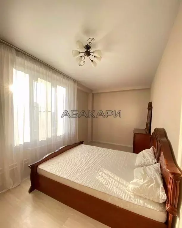 2-к кв. Красноярский край, Красноярск Взлетная ул., 7К (60.0 м) - Фото 0