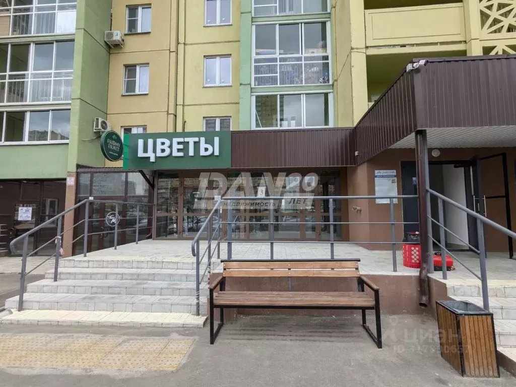 Торговая площадь в Челябинская область, Челябинск Университетская ... - Фото 0