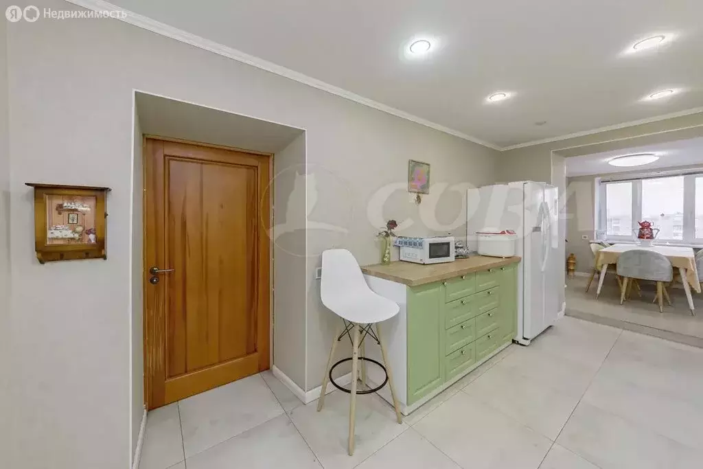 4-комнатная квартира: Тюмень, 6-й микрорайон, улица Валерии ... - Фото 2