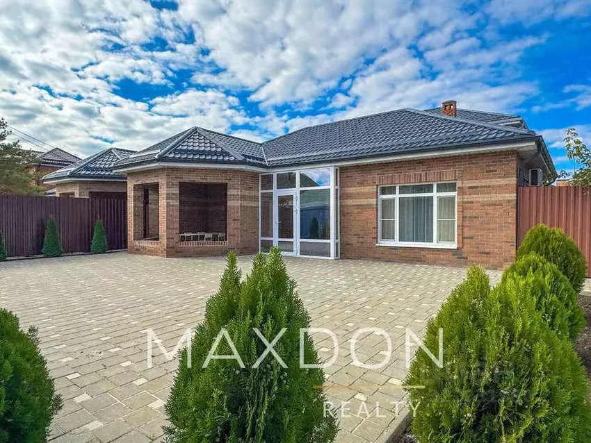 Дом в Ростовская область, Ростов-на-Дону Днепровский пер. (100 м) - Фото 1