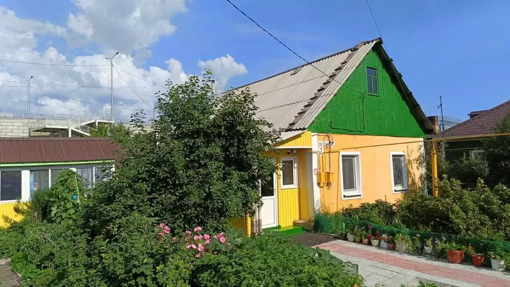 Дом в Омская область, Омск Сибирский пер. (70 м) - Фото 1