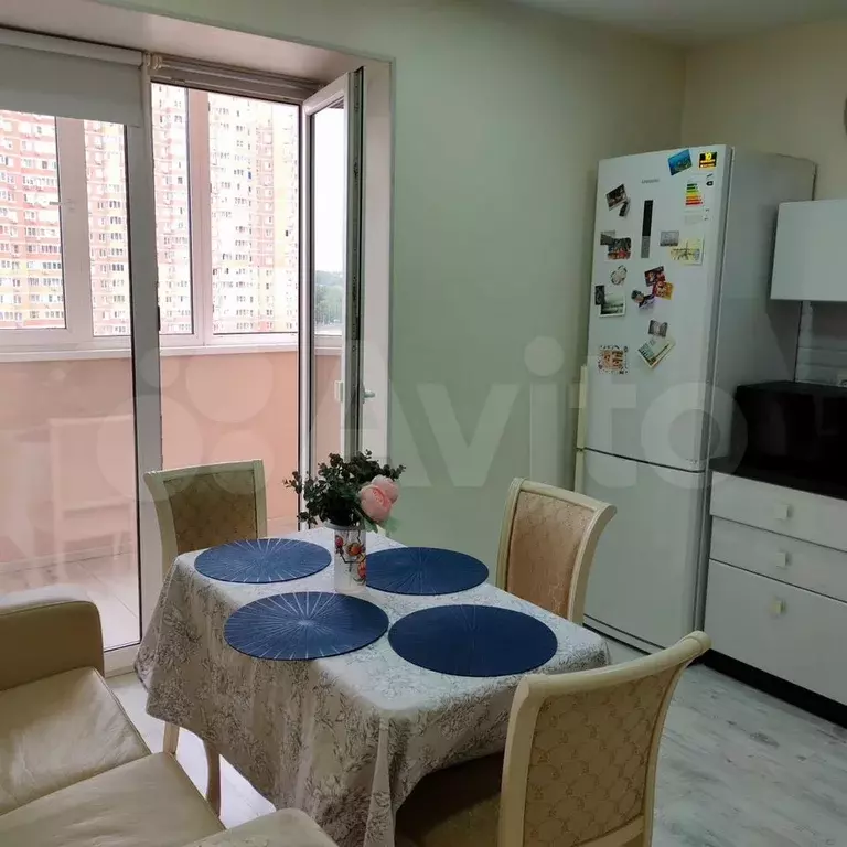 1-к. квартира, 50 м, 8/10 эт. - Фото 1