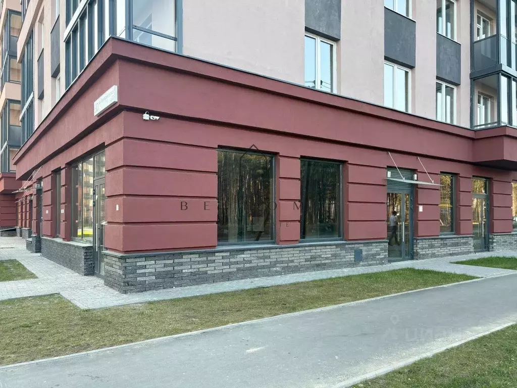 Помещение свободного назначения в Ленинградская область, Мурино ... - Фото 0