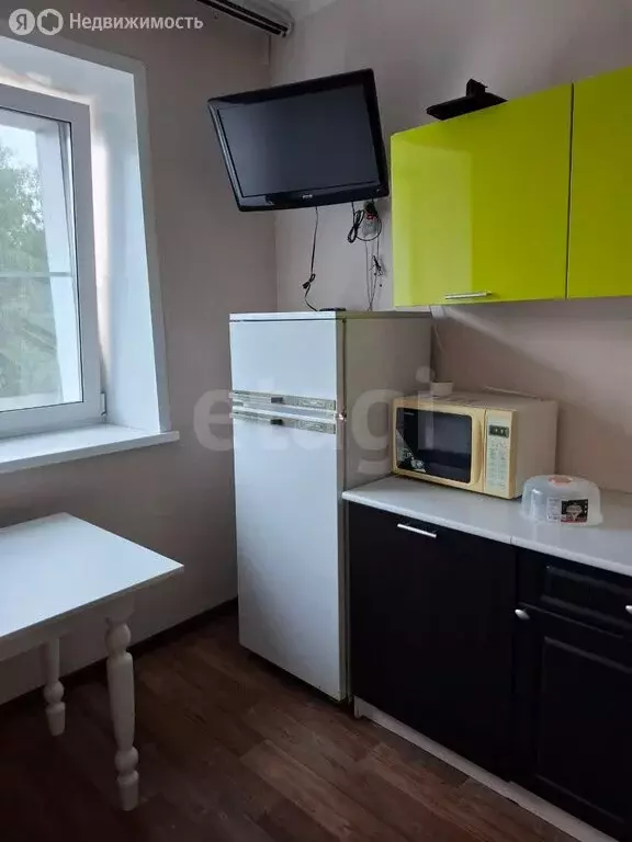 2-комнатная квартира: Бердск, Большевистская улица, 53 (60 м) - Фото 2