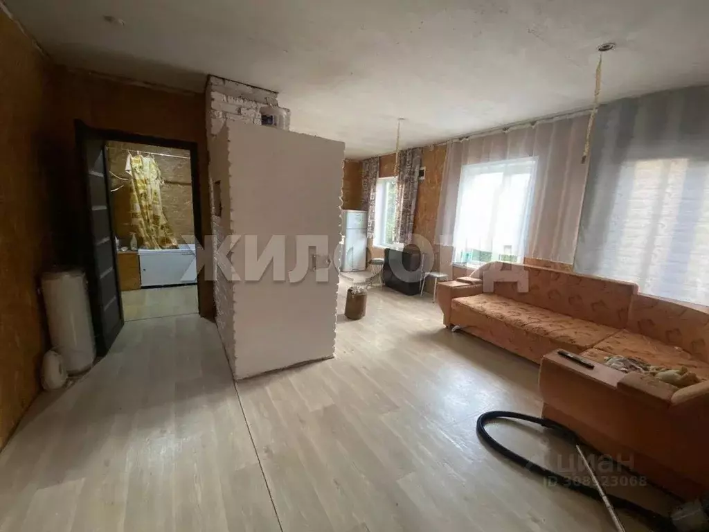 Дом в Хакасия, Абакан Ипподромная ул. (102 м) - Фото 1