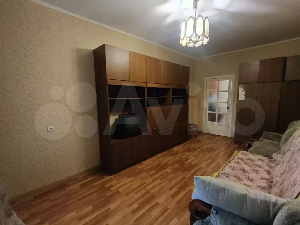 1-к. квартира, 39 м, 1/10 эт. - Фото 0