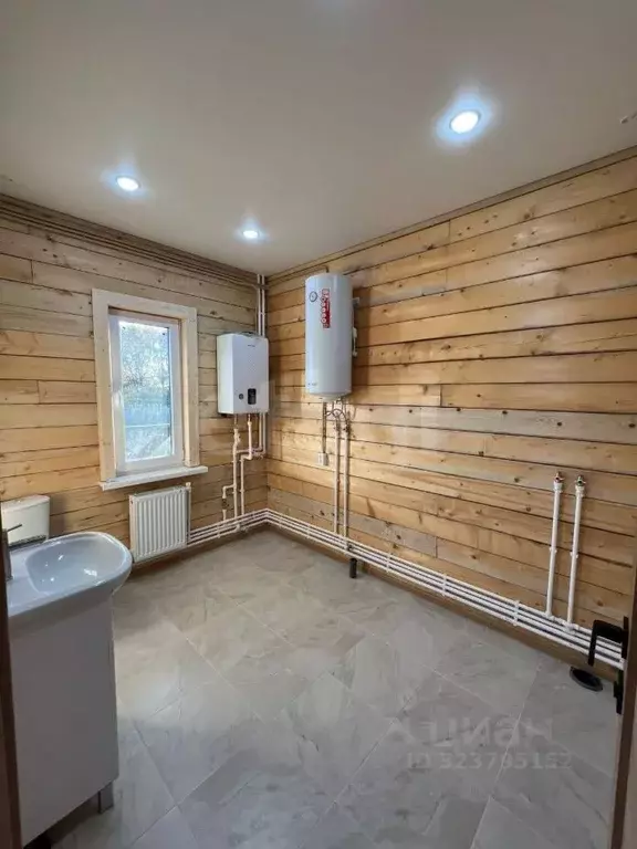 Дом в Башкортостан, Иглинский район, Акбердинский сельсовет, д. ... - Фото 2