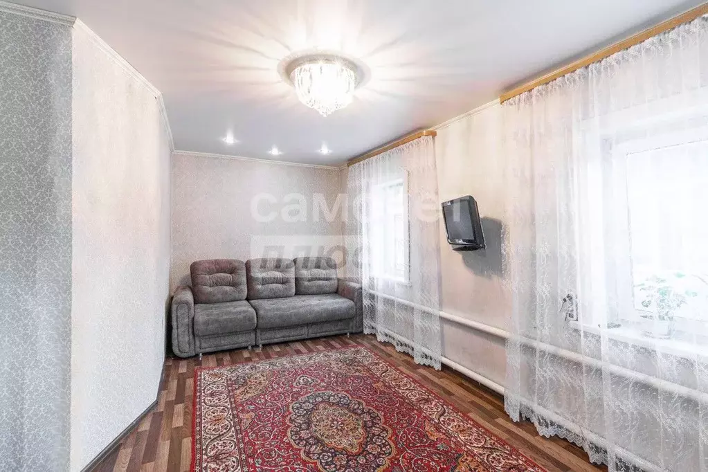 Дом в Омская область, Омск ул. 21-я Линия (56 м) - Фото 1