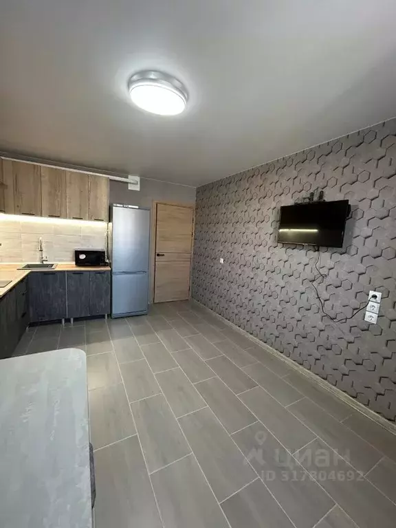2-к кв. Краснодарский край, Краснодар проезд Репина, 28 (70.0 м) - Фото 1