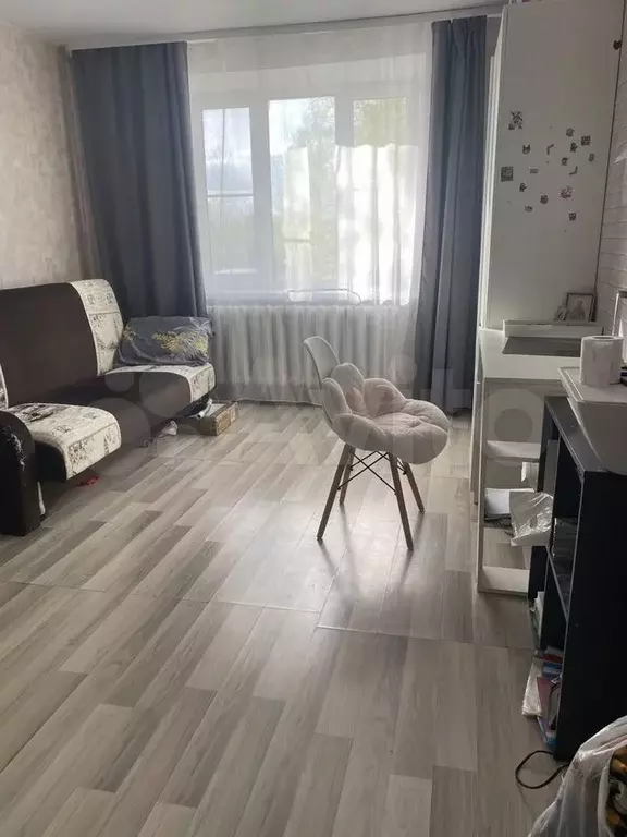 Комната 17 м в 6-к., 1/9 эт. - Фото 0