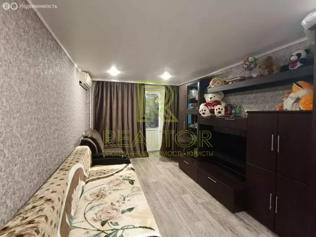 1-комнатная квартира: Шахты, улица Искра, 53А (30 м) - Фото 0