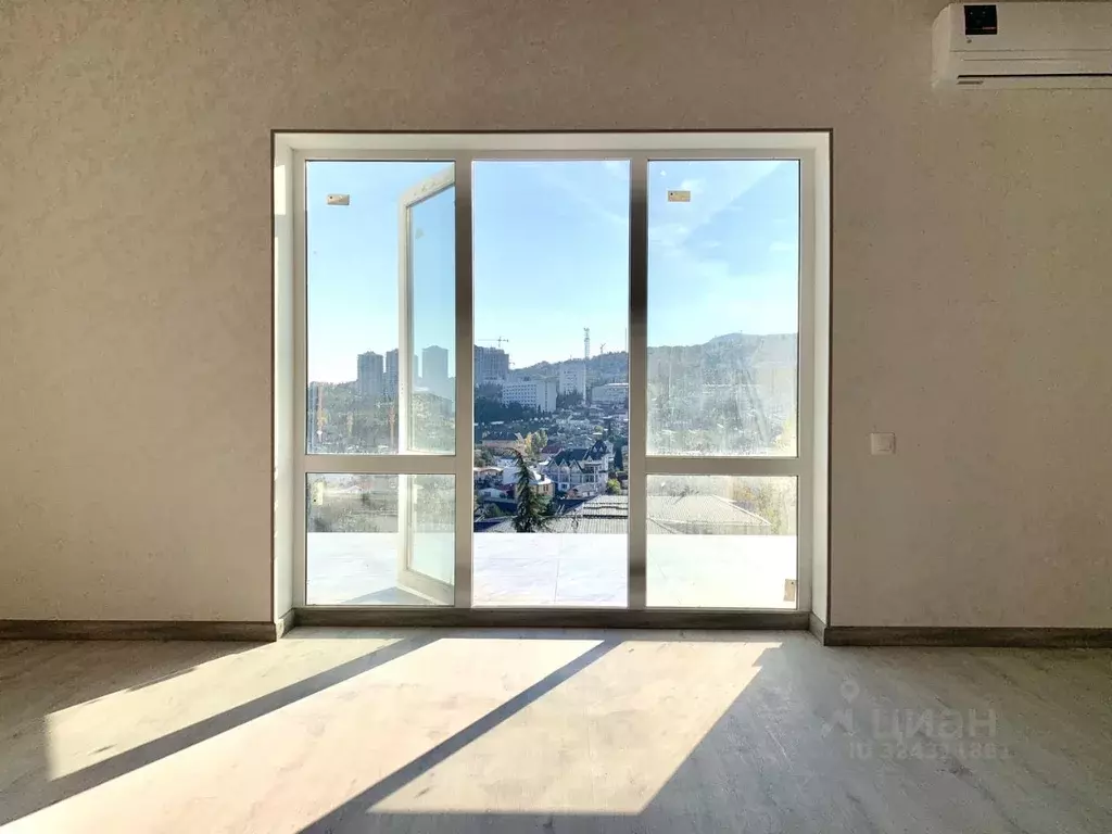 2-к кв. Крым, Алушта ул. Партизанская, 12 (78.2 м) - Фото 1