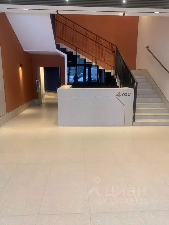 Офис в Свердловская область, Екатеринбург ул. Онежская, 4 (59 м) - Фото 1