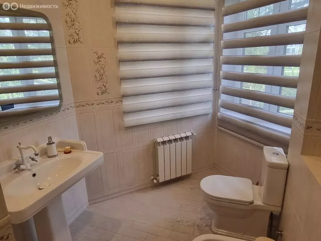 Дом в село Верхнее Мячково, КП Белый берег (250 м) - Фото 1