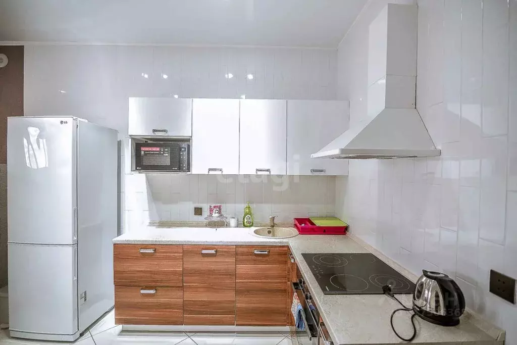 1-к кв. Сахалинская область, Южно-Сахалинск Коммунистический просп., ... - Фото 1