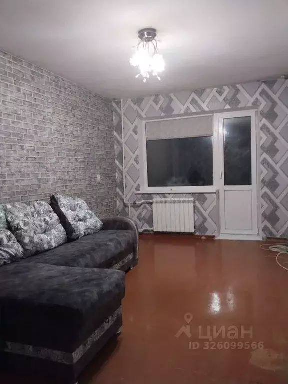 2-к кв. Омская область, Омск ул. 75-й Гвардейской Бригады, 12Б (43.0 ... - Фото 1