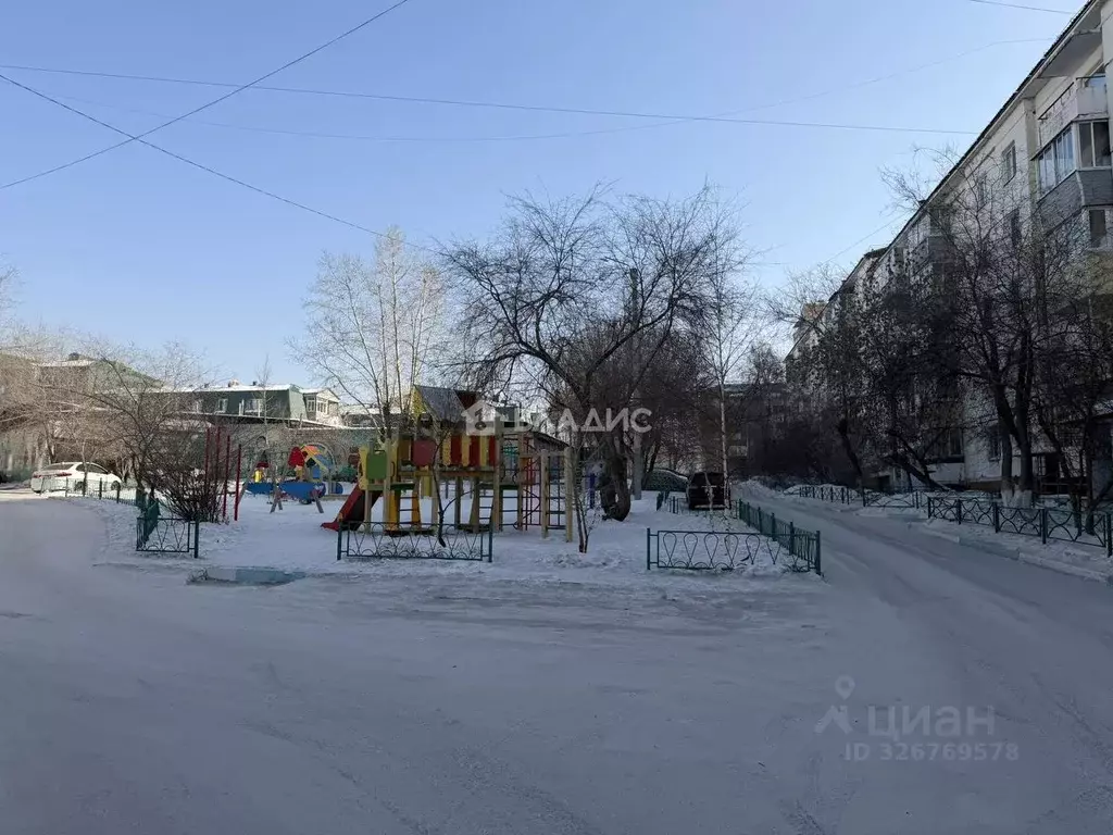 3-к кв. Бурятия, Улан-Удэ просп. Строителей, 54 (64.0 м) - Фото 1