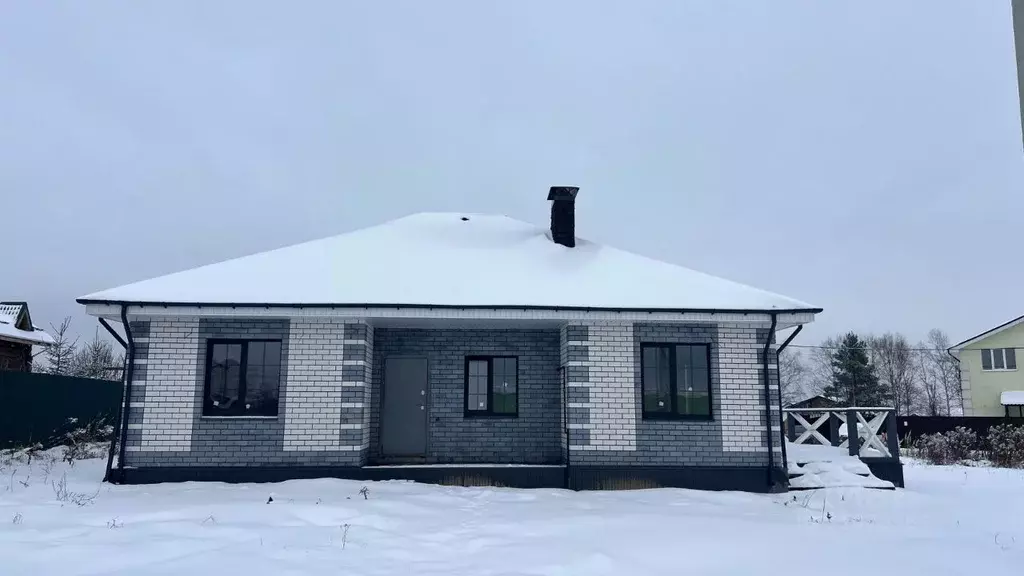 Дом в Нижегородская область, Богородский район, д. Бурцево ул. ... - Фото 1