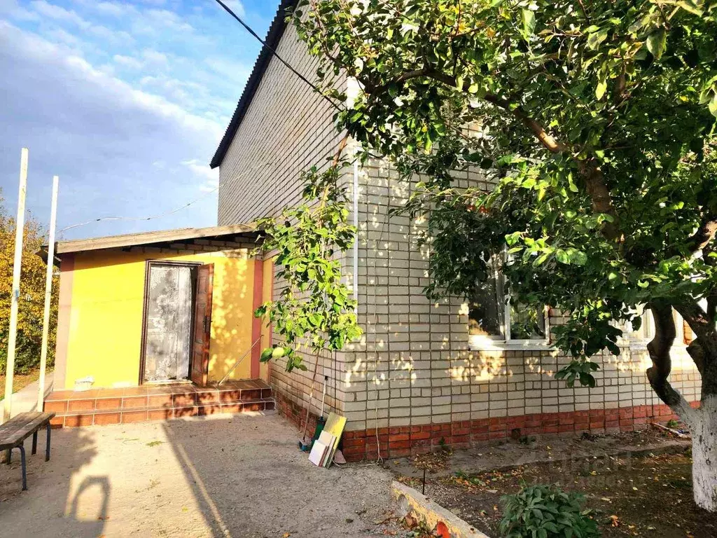 Дом в Саратовская область, Энгельс проезд 2-й Славянский (128 м) - Фото 2