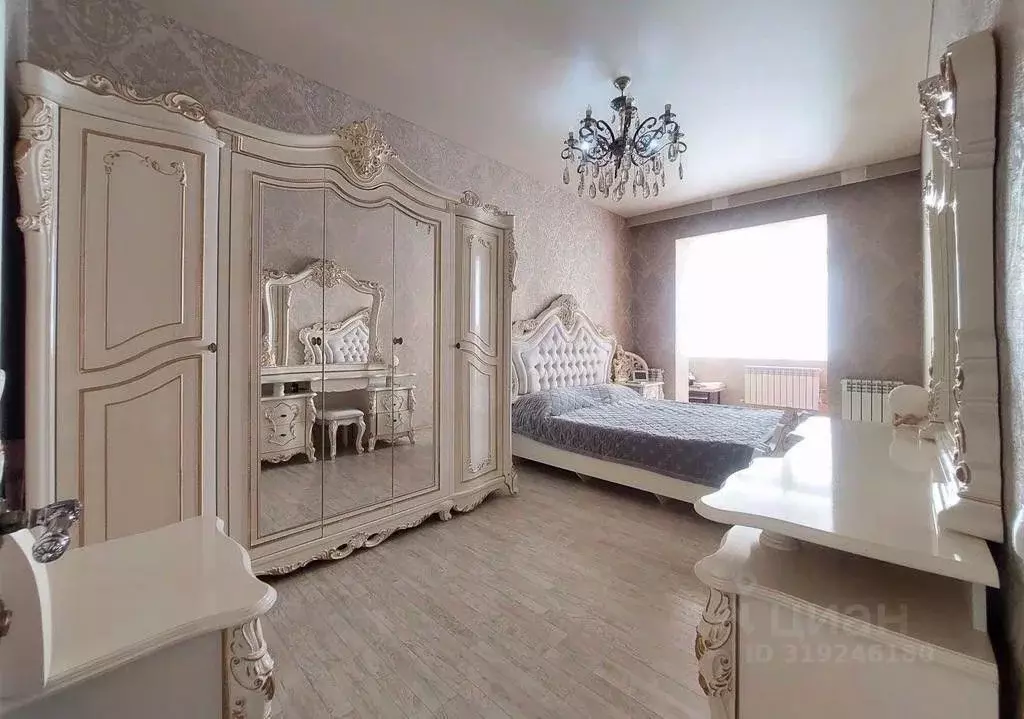 3-к кв. Кабардино-Балкария, Нальчик ул. Толстого, 180Б (90.0 м) - Фото 1