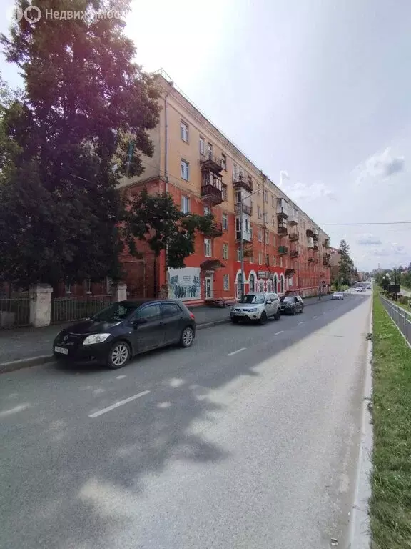 2-комнатная квартира: Асбест, Уральская улица, 82 (54.9 м) - Фото 0