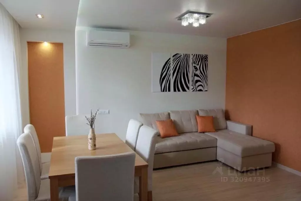 4-к кв. Новосибирская область, Бердск ул. Максима Горького, 6 (93.5 м) - Фото 1