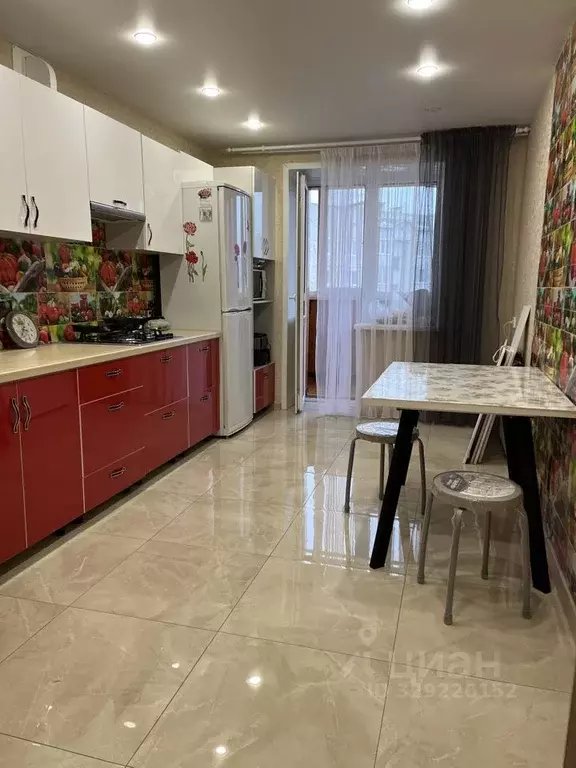 2-к кв. Татарстан, Зеленодольск ул. Бакы Урманче, 1 (68.1 м) - Фото 1