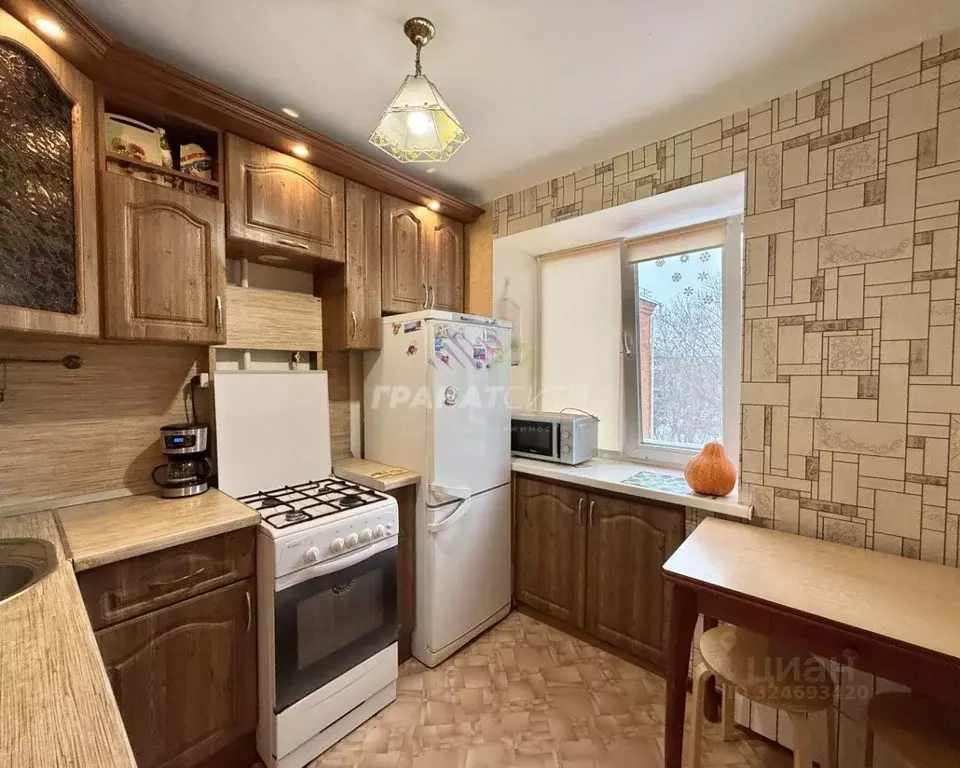 2-к кв. Омская область, Омск ул. Петра Ильичева, 1 (43.3 м) - Фото 1