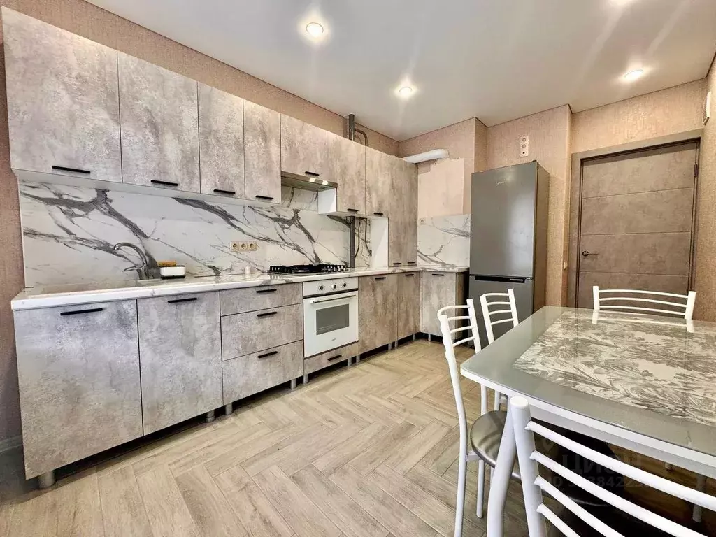 2-к кв. Ростовская область, Батайск ул. Ушинского, 41к3 (56.4 м) - Фото 1